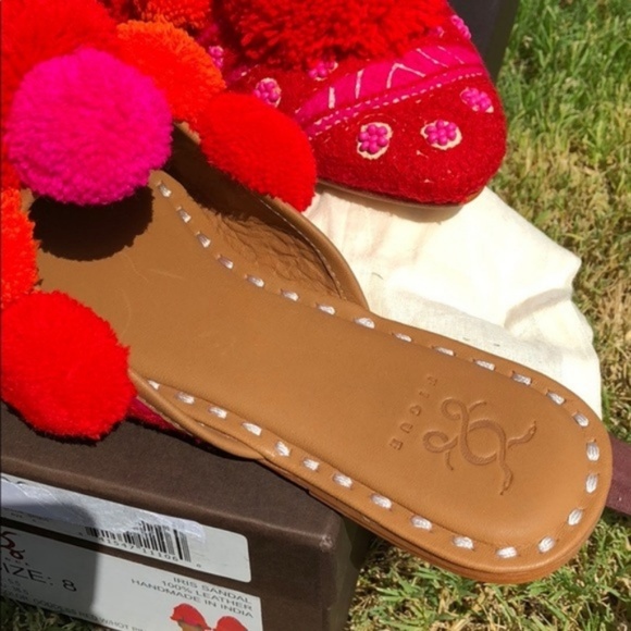 SALE Figue Iris Slide Mule Pointy Toe PomPom Slide - Picture 4 of 8